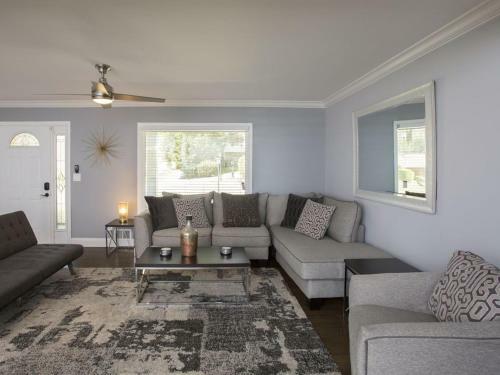 Stunning, New 6 Bdr 4ba Decatur Home W/ Bonus Room