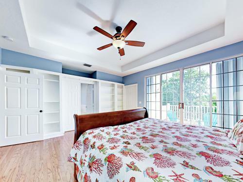 10 Ne 7th Street Home