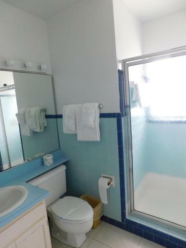 Apartamento The Grove Beach Condominiums
