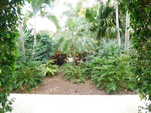 Apartamento The Grove Beach Condominiums