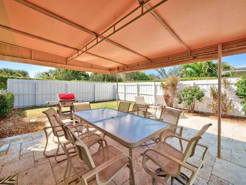520 Ne 3rd Avenue Home