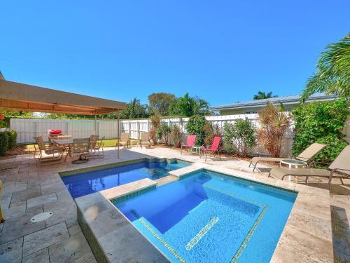 520 Ne 3rd Avenue Home