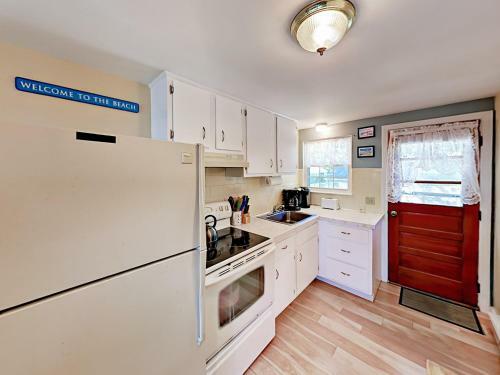 Apartamento 460 Lower County Road Duplex Left Side Unit