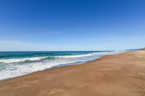Secluded Oceans