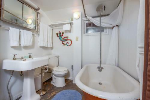 Pirate Cove Cottage 2