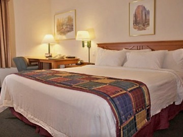 Hotel Fairfield Inn & Suites