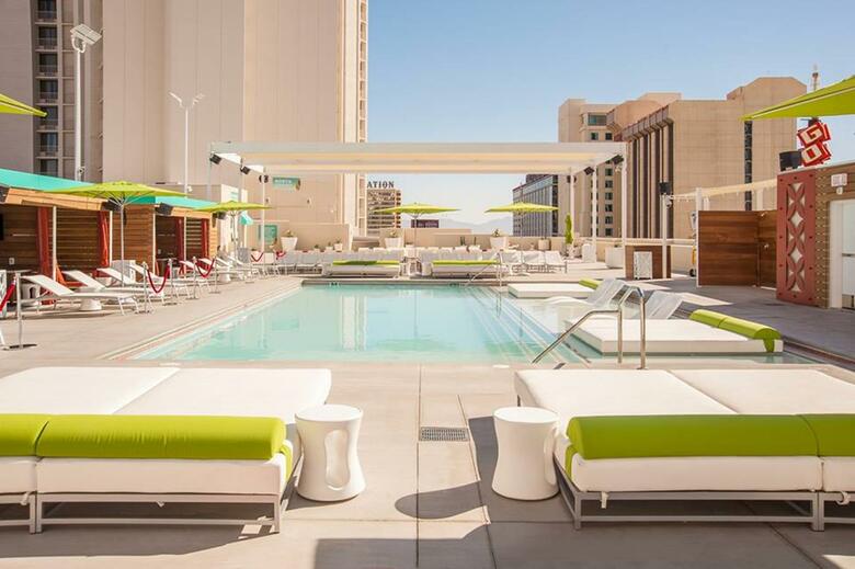 Plaza Hotel & Casino