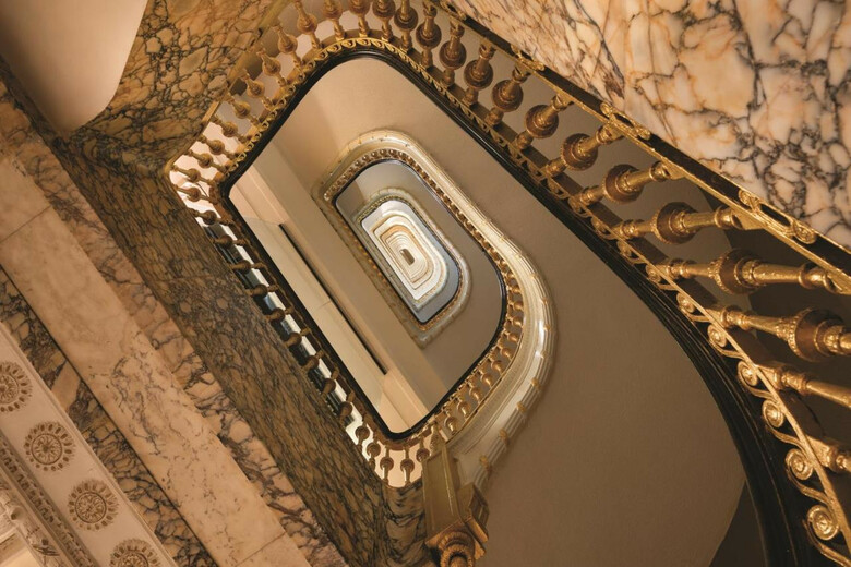 Hotel Martinique New York On Broadway, Curio Collection By Hilton