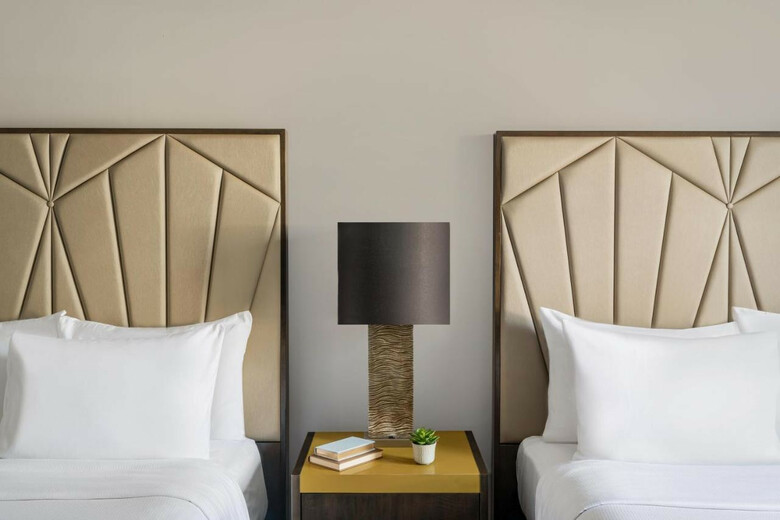 Hotel Martinique New York On Broadway, Curio Collection By Hilton