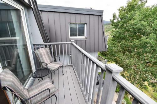 Summit Yacht Club 31 (Condo)