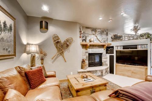 611 Oro Grande Street House