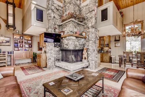 611 Oro Grande Street House