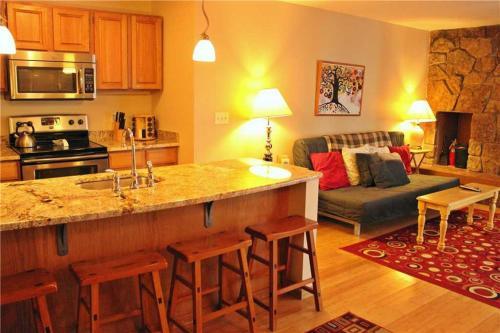Apartamento Two-bedroom- 135 Marina Place