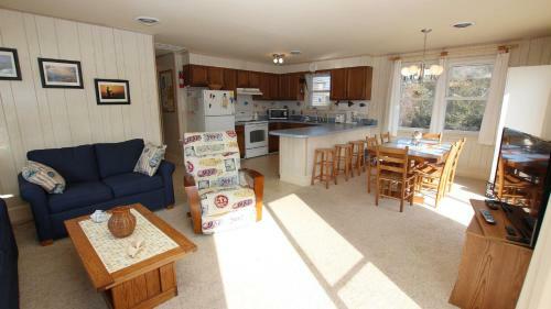 106 Old Squaw Drive Home