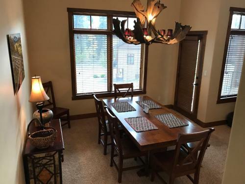 Cascade Village - Townhome 2b