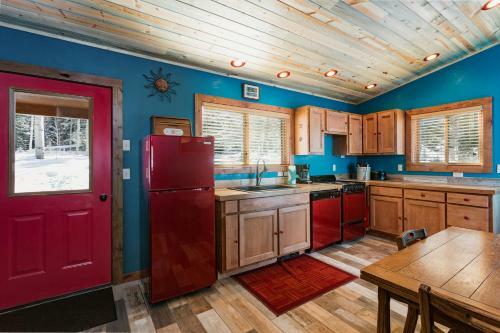62 Columbine Road Home