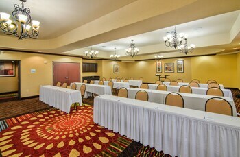 Hotel Holiday Inn Express Terrell