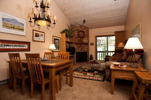 Apartamento Cascade Village 352