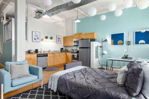 Apartamento Trifecta ? 2br ? Free Parking ? Modern ? Superhost