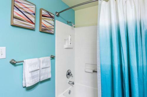 Apartamento Trifecta ? 2br ? Free Parking ? Modern ? Superhost