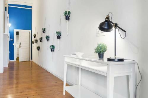 Apartamento Trifecta ? 2br ? Free Parking ? Modern ? Superhost