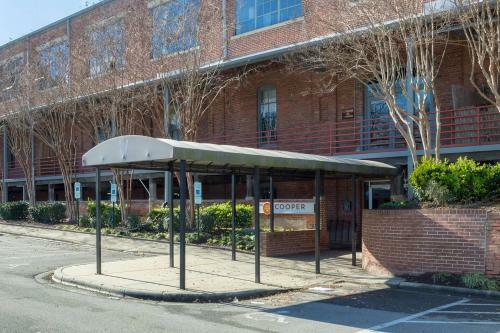 Apartamento Trifecta ? Historic Brick 2br Getaway ? Superhost