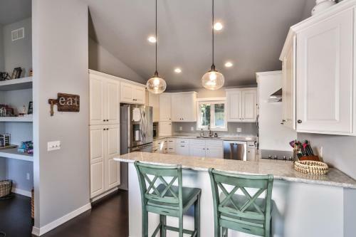 Rosie's Retreat - Hiller Vacation Homes Home