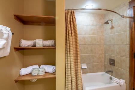 Lodge King Hotel Room 308
