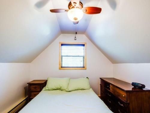 The S.s. Tetrad Cabin