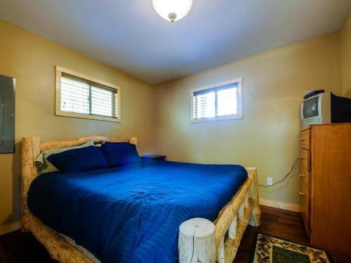 The S.s. Tetrad Cabin