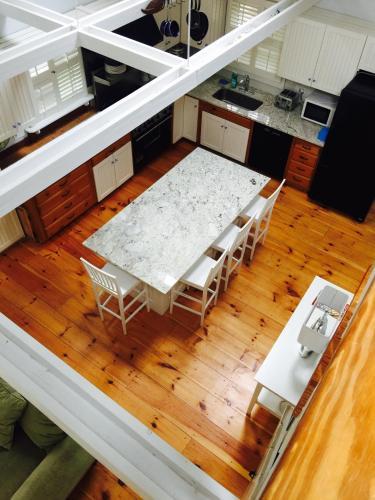 Hostal The Edgartown Cottage