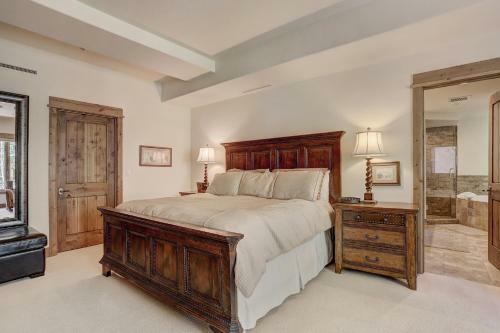 Apartamento Elegant Updated 3 Bedroom Condo At One Arrowhead Place Condo