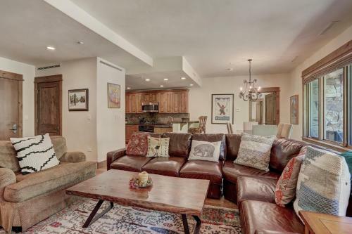 Apartamento Elegant Updated 3 Bedroom Condo At One Arrowhead Place Condo