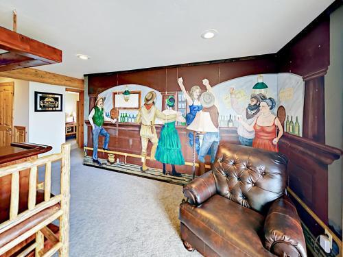 4683 Bellyache Ridge Rd Home