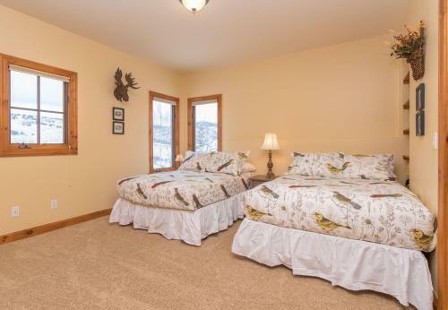 1054 Gold Dust Dr Edwards Home