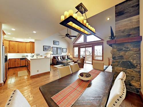 597 Sawatch Drive Townhome Townhouse