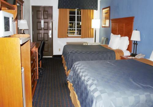 Hotel Desert Inn