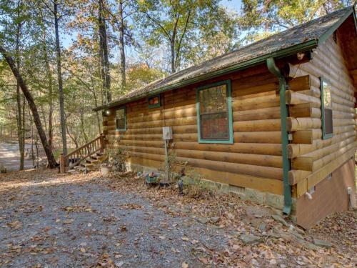 Tree Song Mountain Creek Cabin