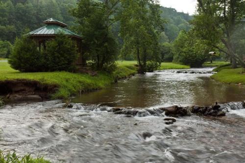Hidden Valley Paradise
