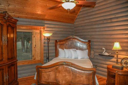 Falling Waters Mountain Lodge