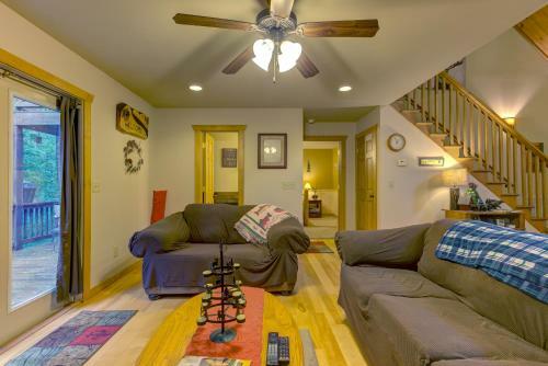Coosawattee Hideaway