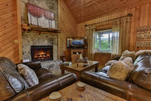Bear Rock Lodge