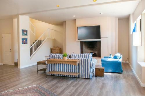 Encinitas Oceanfront