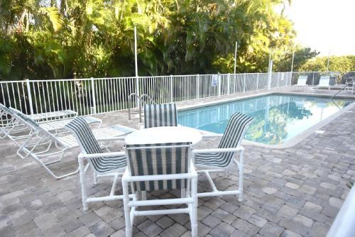 Sunrise Pointe 1-301