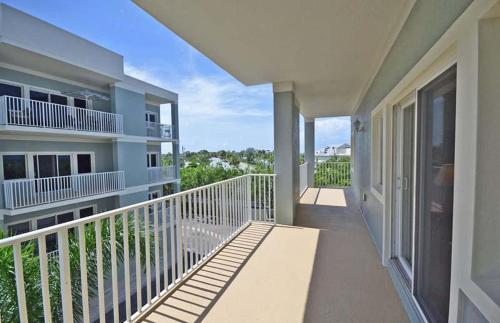 Sunrise Pointe 1-301