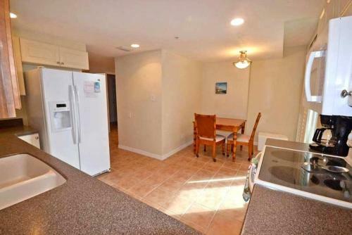 Barefoot Beach 501