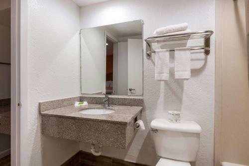 Hotel Studio 6 Englewood