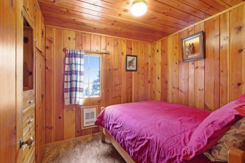 Flower Lane Cabin