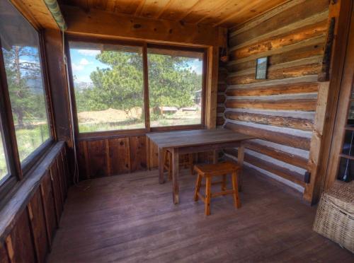 Maccracken Homestead -- E.v. Reg#3259 Cabin