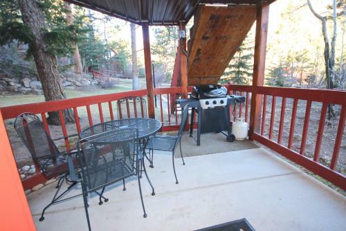 Hotel Streamside On Fall River